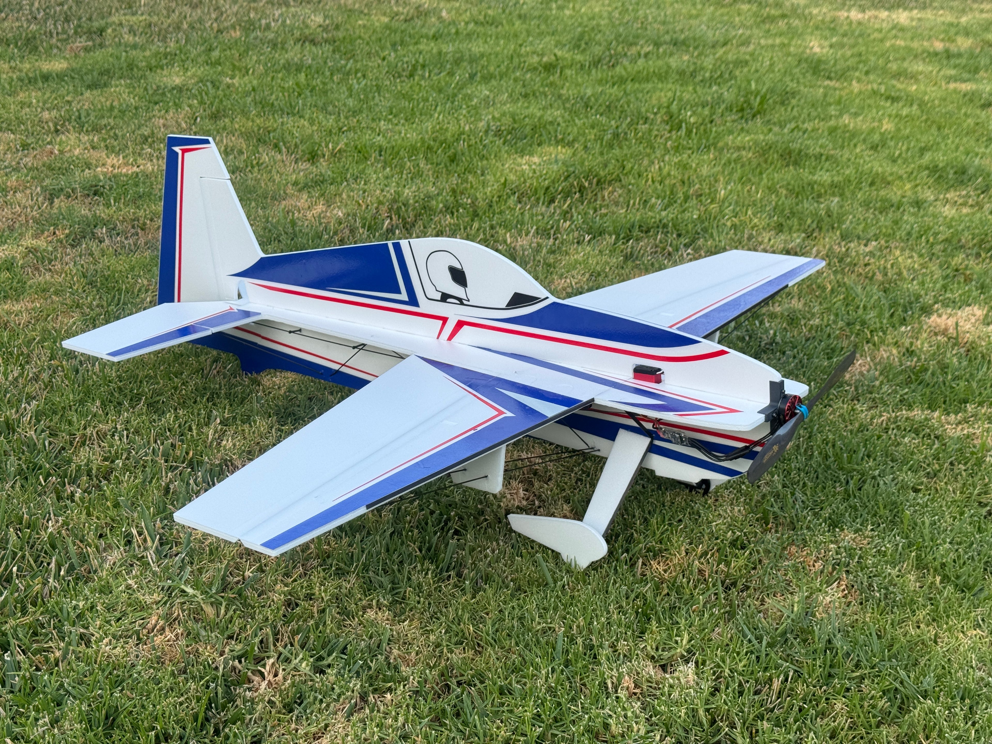 The new v2 Extra 260